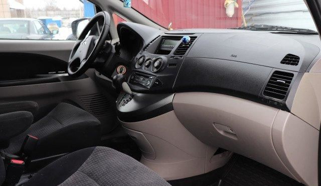Mitsubishi Grandis