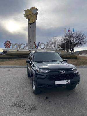 Lada Niva Travel
